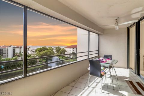 Photo of 5260 S Landings Drive #605, Fort Myers, FL 33919 (MLS # 2025012650) Photo of 5260 S Landings Drive #605, Fort Myers, FL 33919 (MLS # 2025012650)