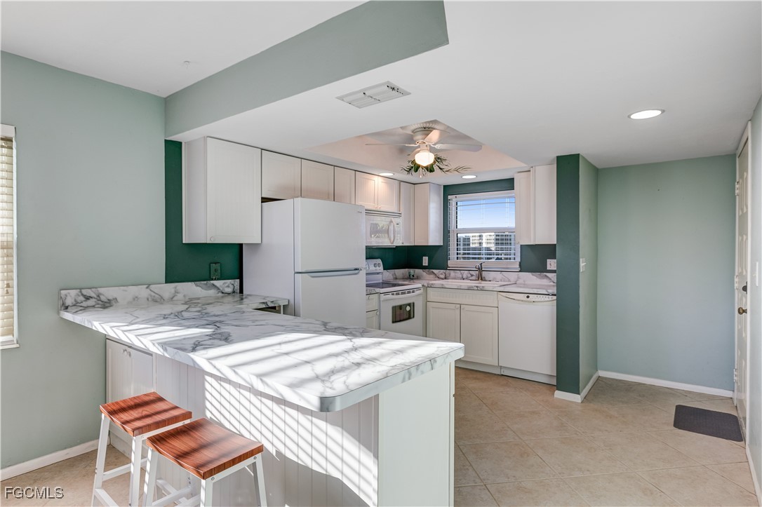 6893 Estero Boulevard 456