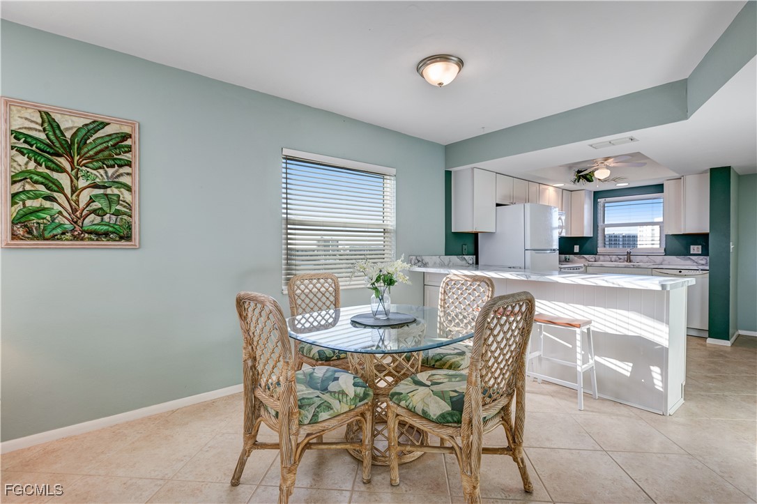 6893 Estero Boulevard 456