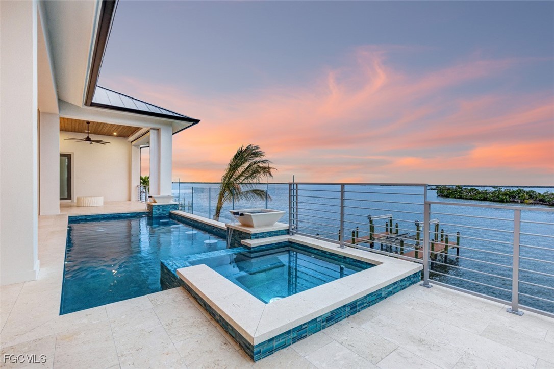 15 Bayview Boulevard