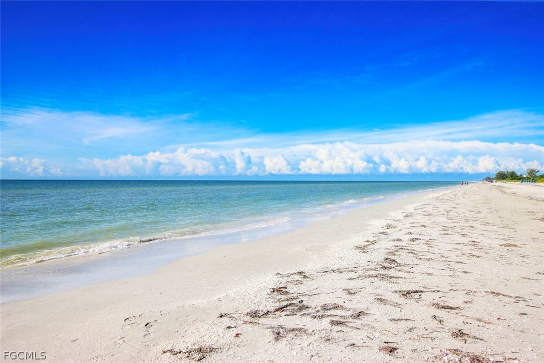 671 E Gulf Drive 3C3