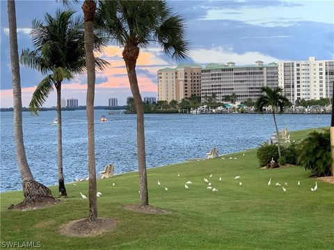 4263 Bay Beach Lane 111 Fort Myers Beach FL 33931