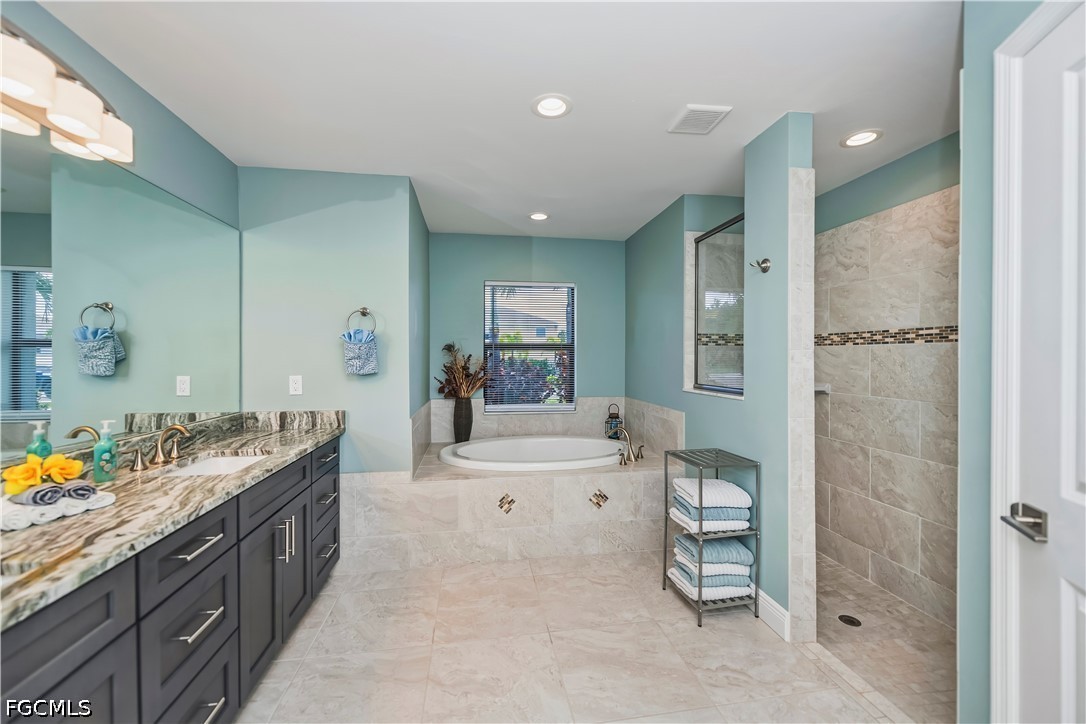 910 SW 12th Terrace