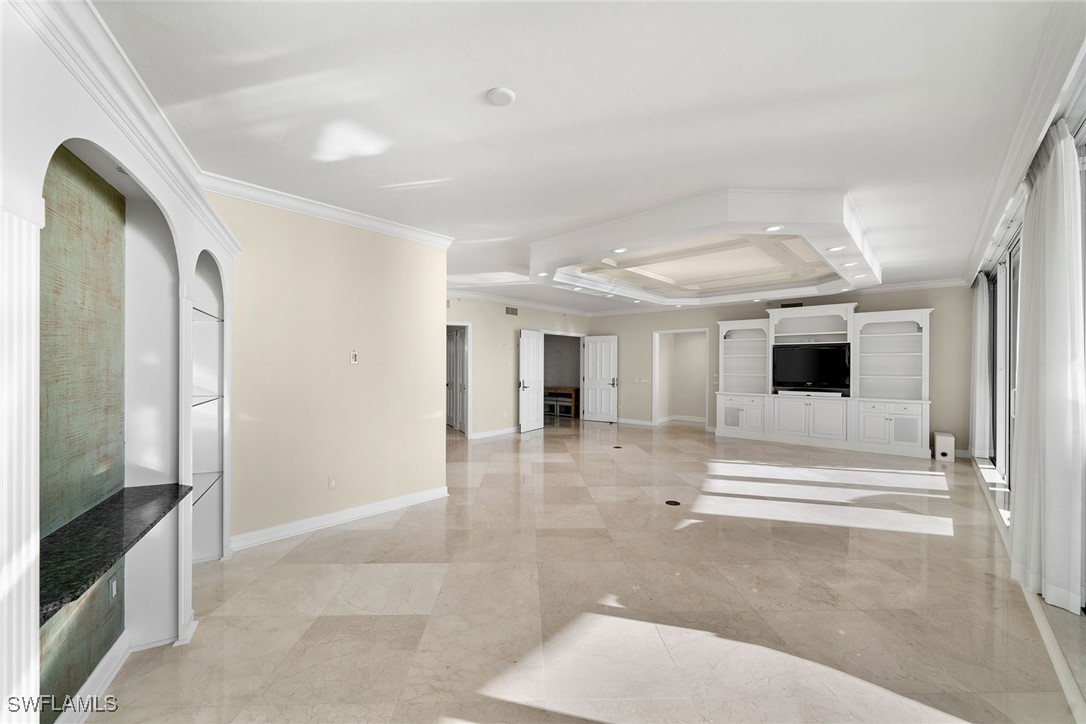 8665 Bay Colony Drive 1404