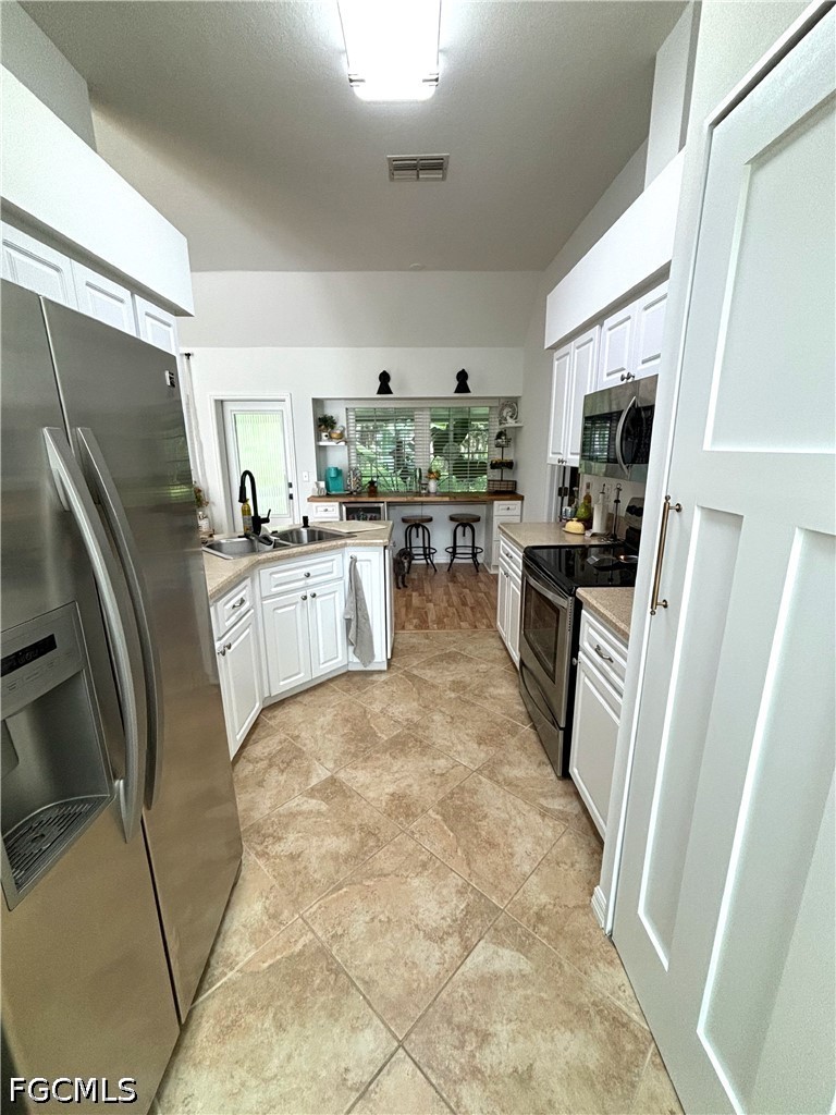 1090 Woods Drive