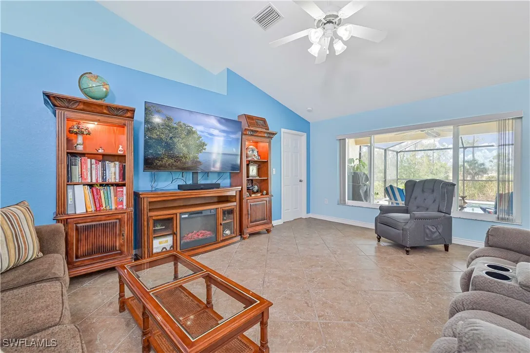 Cape Coral, Florida 33909, United States, 4 Bedrooms Bedrooms, ,2 BathroomsBathrooms,Residential,Active,36708