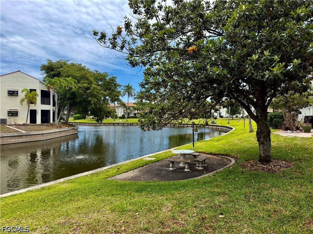 4277 Island Circle 1