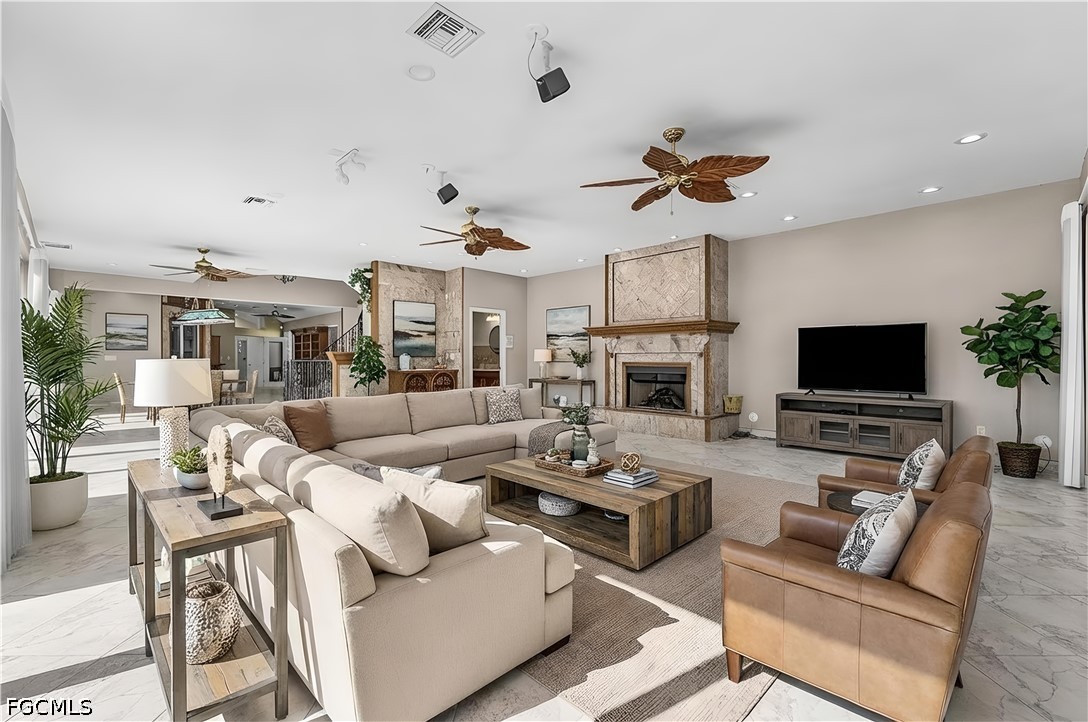 5345 Nautilus Drive