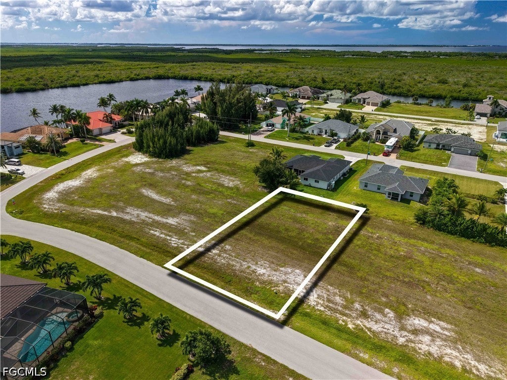 2708 NW 45th Avenue