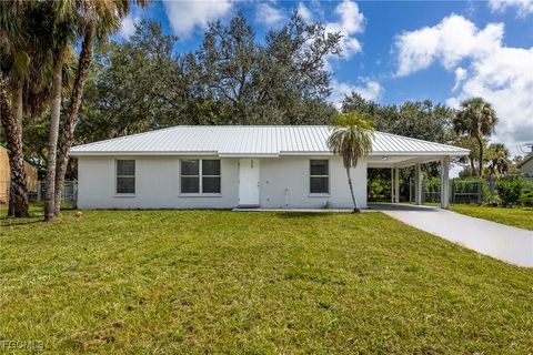 4041 E Sunflower Circle Labelle FL 33935