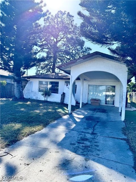 764 108th Avenue N Naples FL 34108