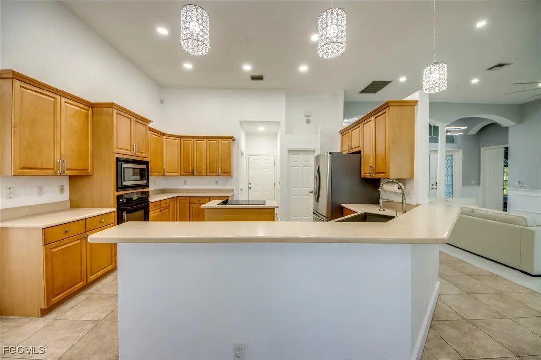 Cape Coral, Florida, 33914, United States, 4 Bedrooms Bedrooms, ,4 BathroomsBathrooms,Residential,Active,2006554