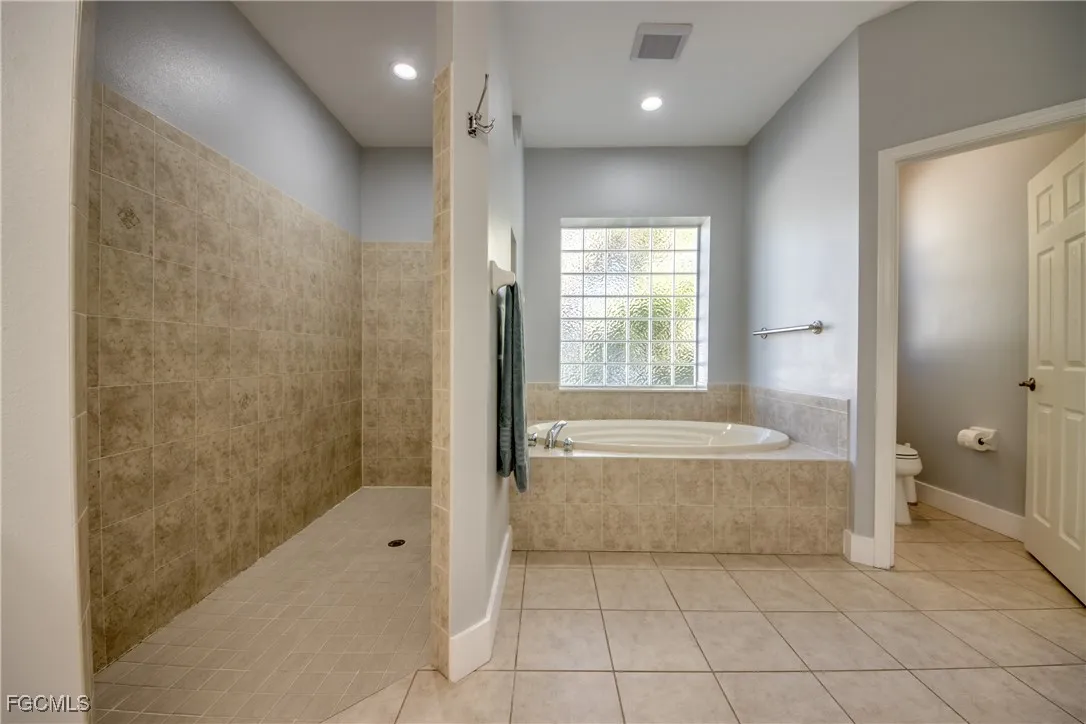 Cape Coral, Florida, 33914, United States, 4 Bedrooms Bedrooms, ,4 BathroomsBathrooms,Residential,Active,2006554