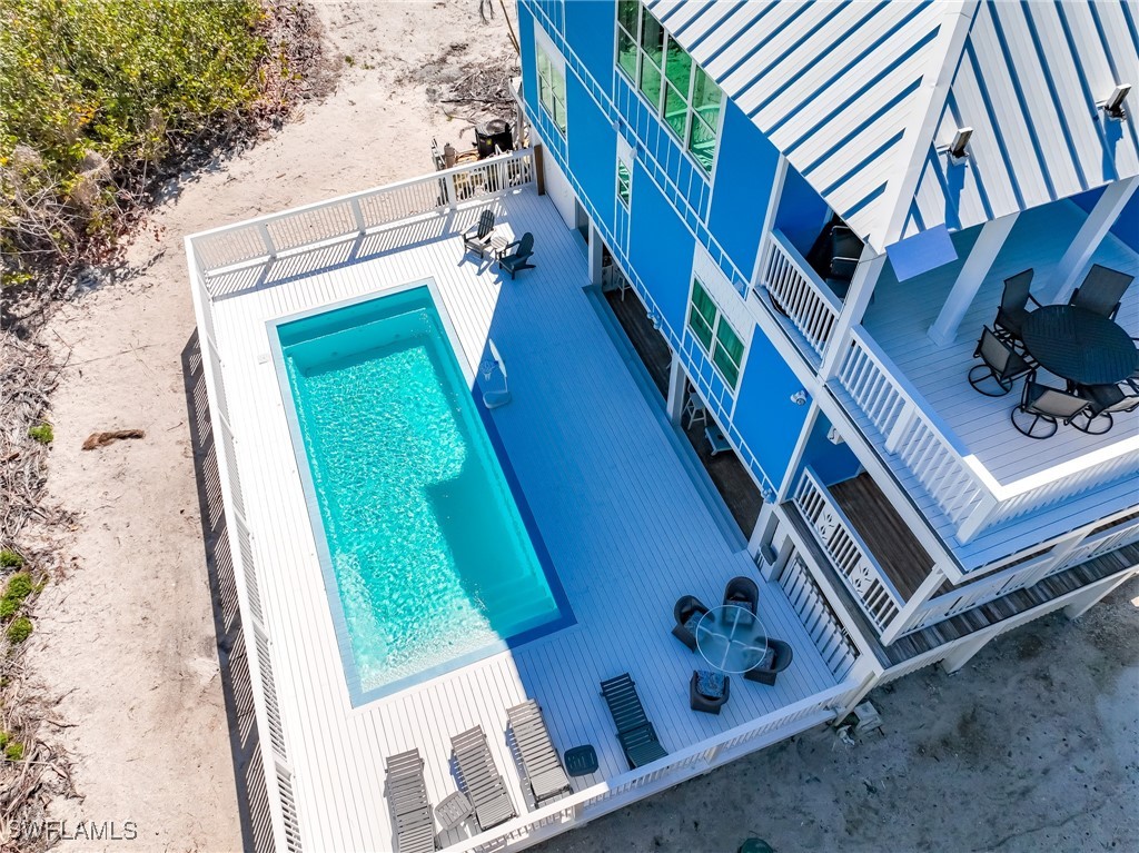 4460 Smugglers Drive