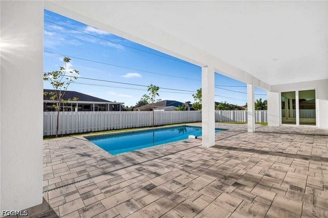 925 SW 6th Court