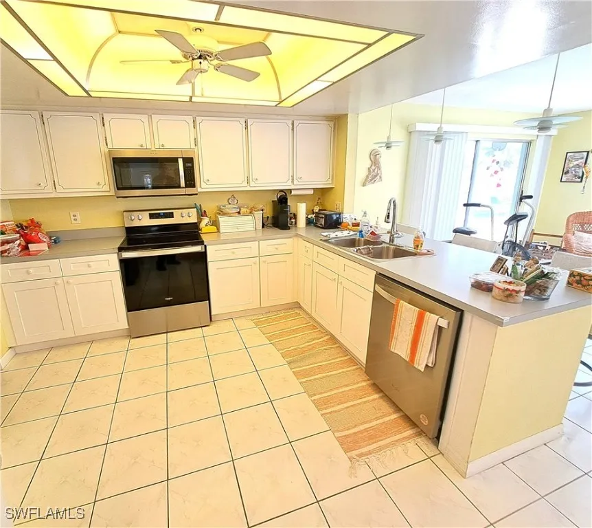 North Fort Myers, Florida 33903, United States, 3 Bedrooms Bedrooms, ,2 BathroomsBathrooms,Residential,Active,22515