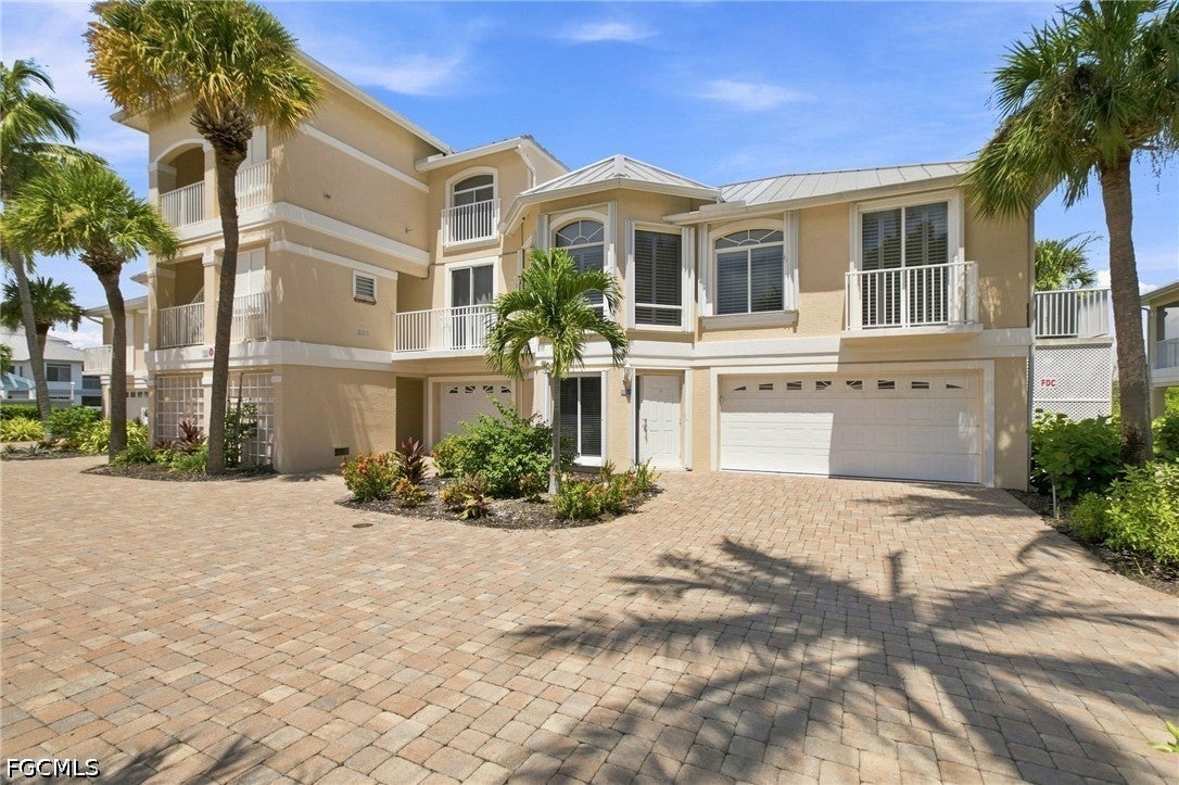 271 Lenell Road 4