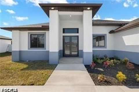 2728 Diplomat Parkway W Cape Coral FL 33993