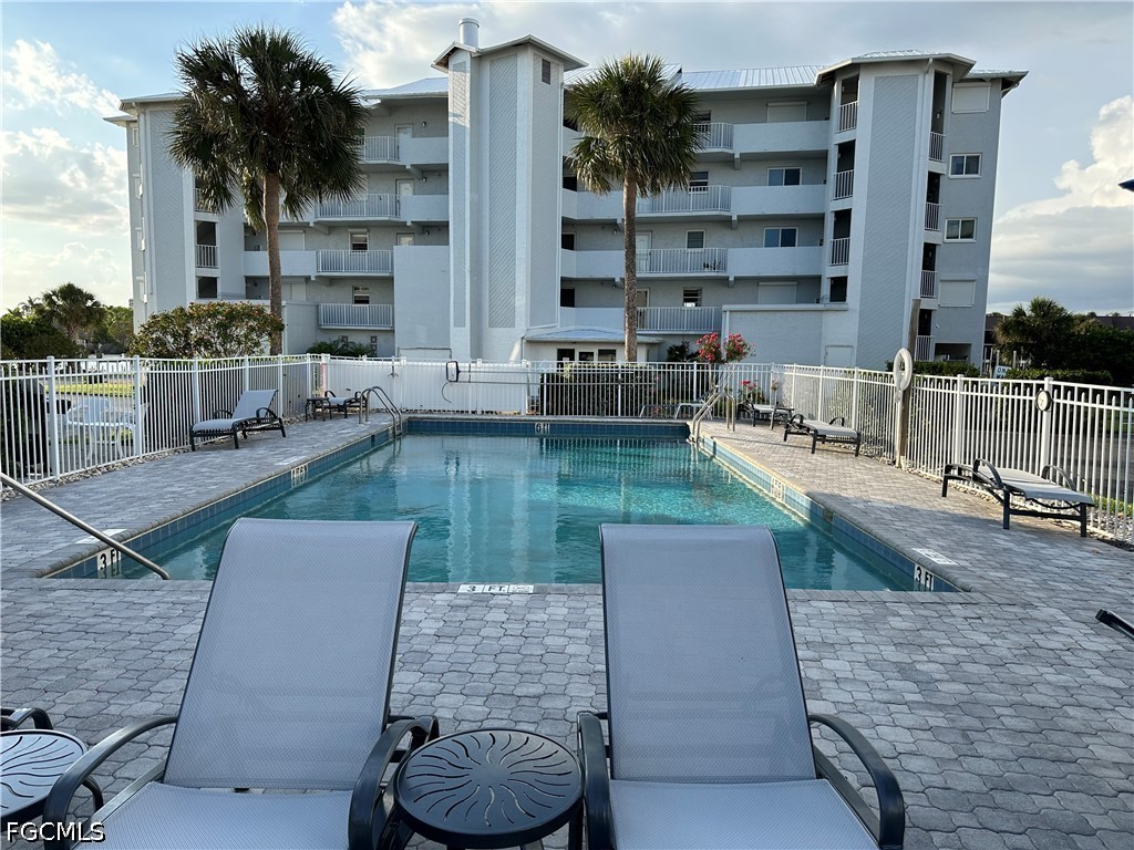 4541 Bay Beach Lane 341