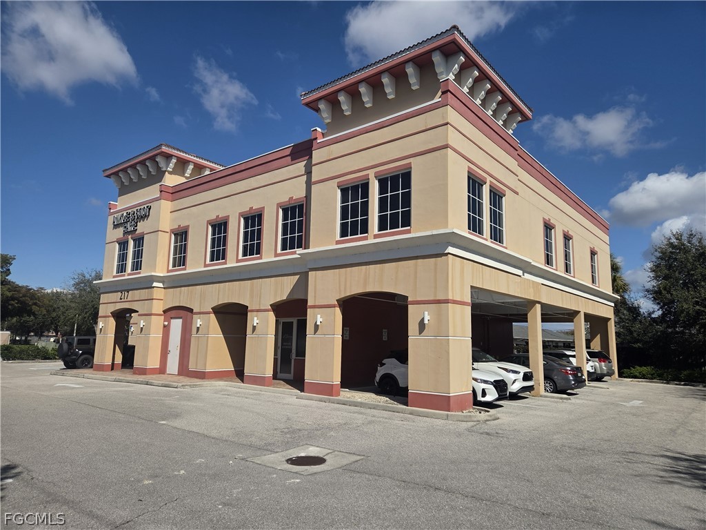 217 Del Prado Boulevard S