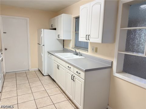 Tiny photo for 3814 SE 3rd Place, Cape Coral, FL 33904 (MLS # 2026022988)