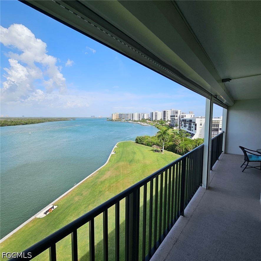 4253 Bay Beach Lane C6