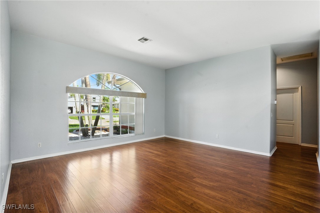 4319 SW 21st Place
