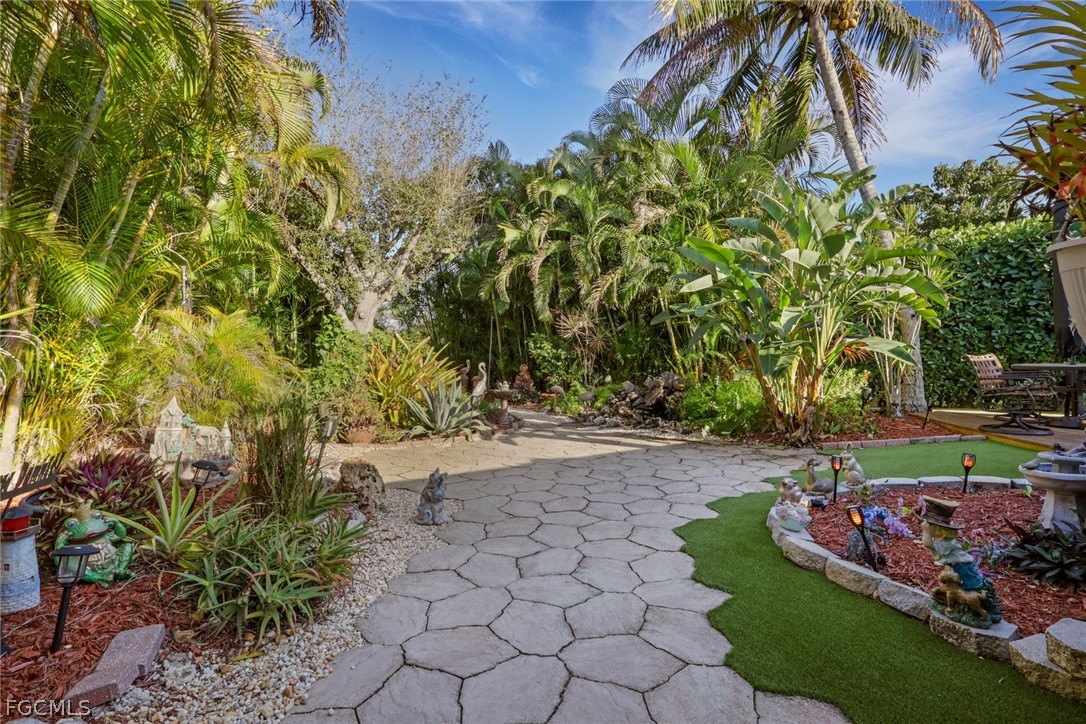 4419 N Pacific Circle