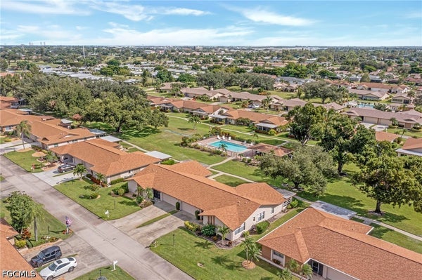5584 BURING CT, FORT MYERS, FL 33919 - Image 1e93cc761cd0d7cc68221df9ed3d0fed/1131659682