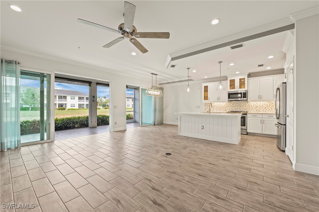 6954 Avalon Circle 703