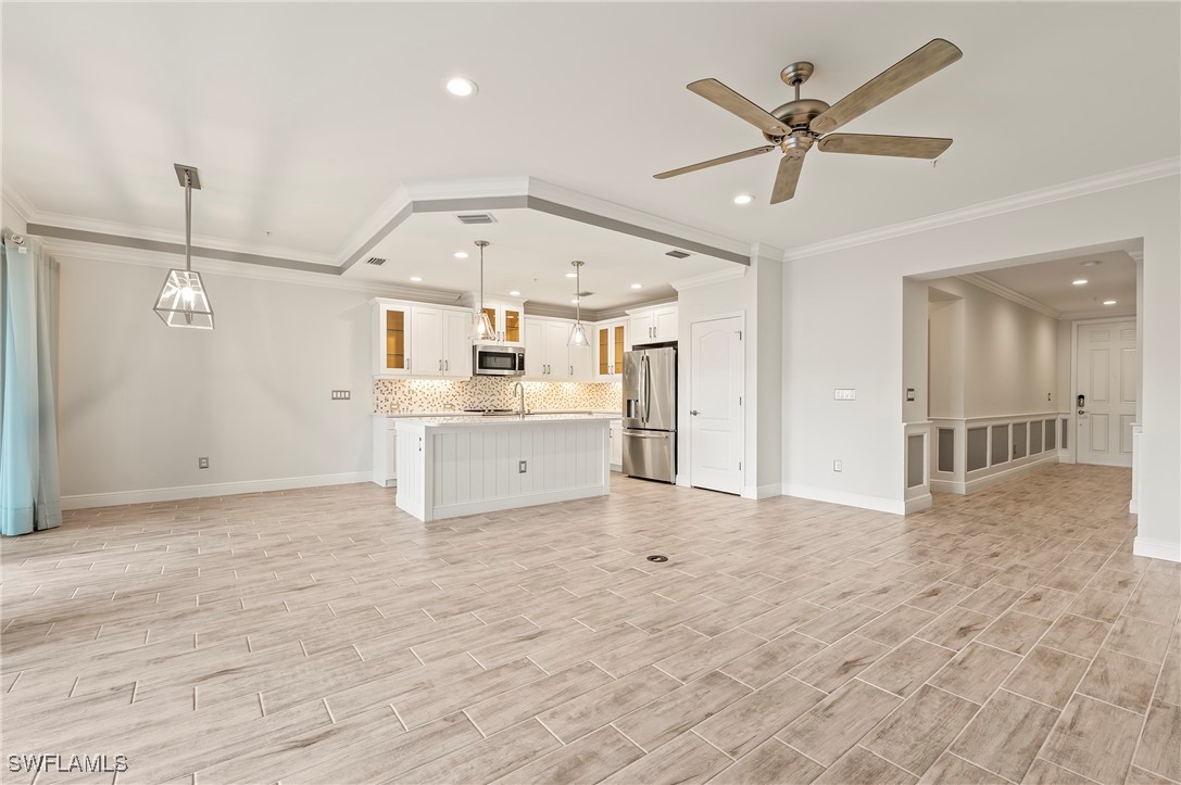 6954 Avalon Circle 703