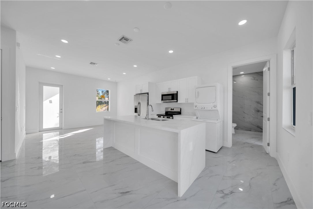 2910 67th Street W