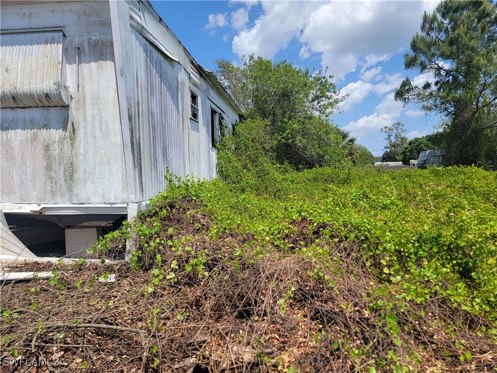 365 N Estribo Street