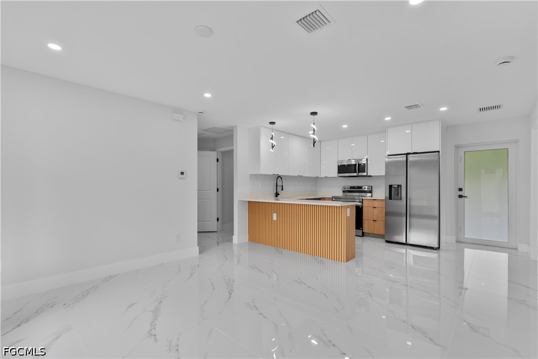 214 Nabora Avenue S