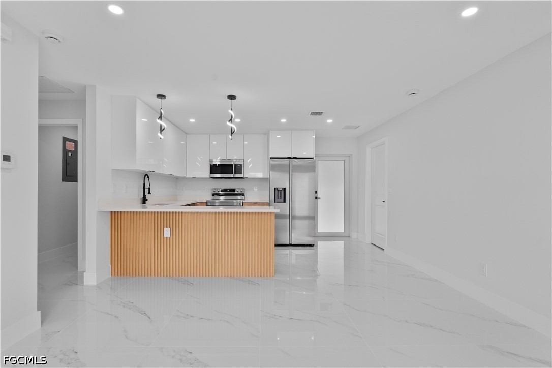 214 Nabora Avenue S