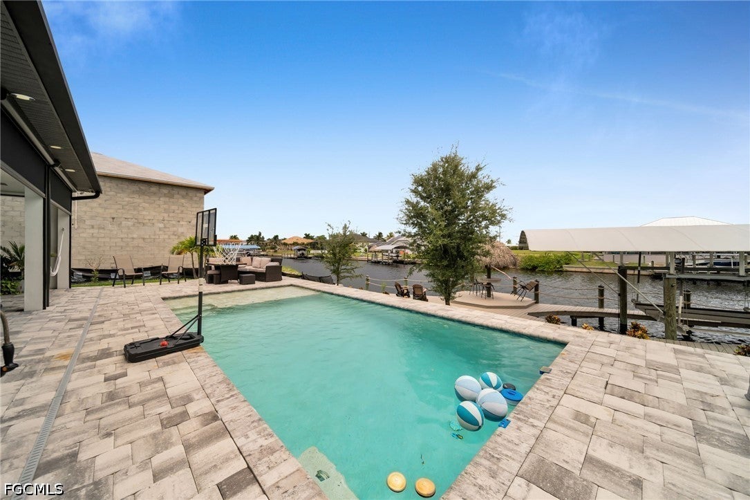 115 NW 33rd Avenue
