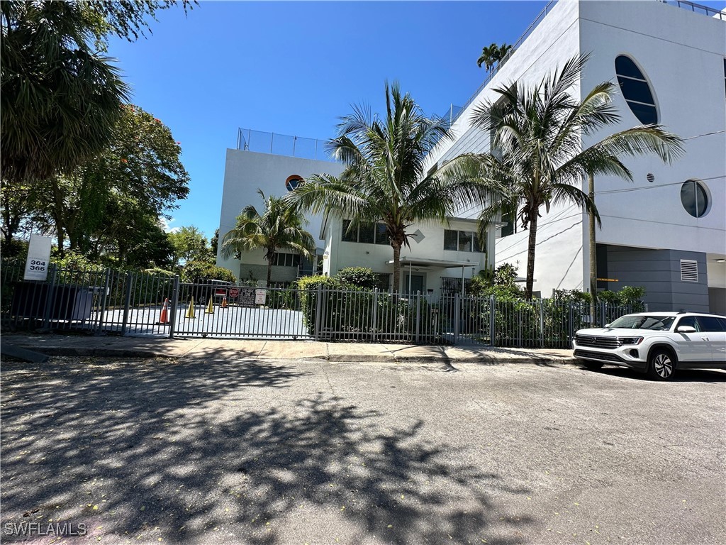 364 SW 11th Street