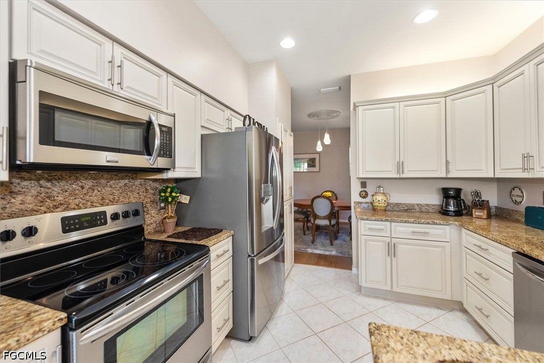 25090 Ballycastle Court 202