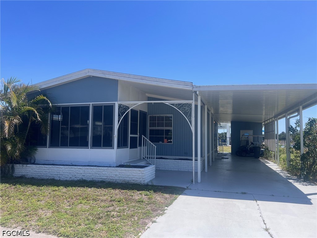 Photo 1 of 14 — 947 Strongbox Drive, North Fort Myers, FL 33917