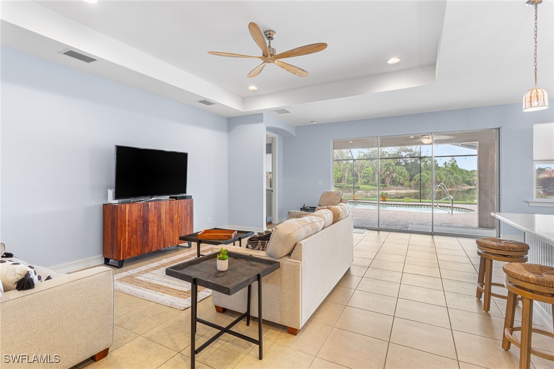 13104 SILVER THORN Loop