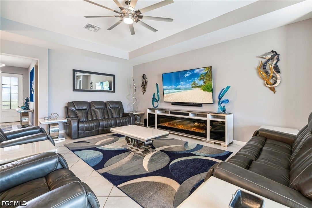 1262 N Gator Circle