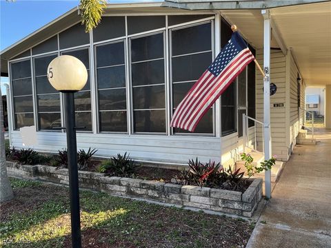 65 Sunset Circle North Fort Myers FL 33903