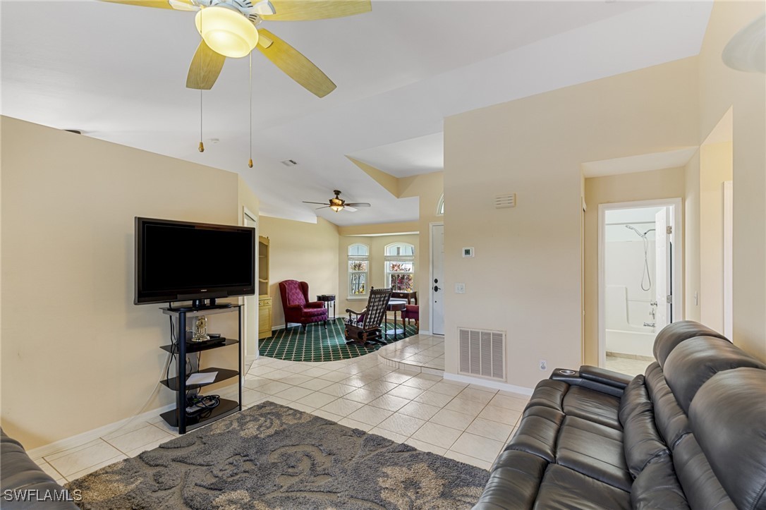 338 NE 25th Terrace