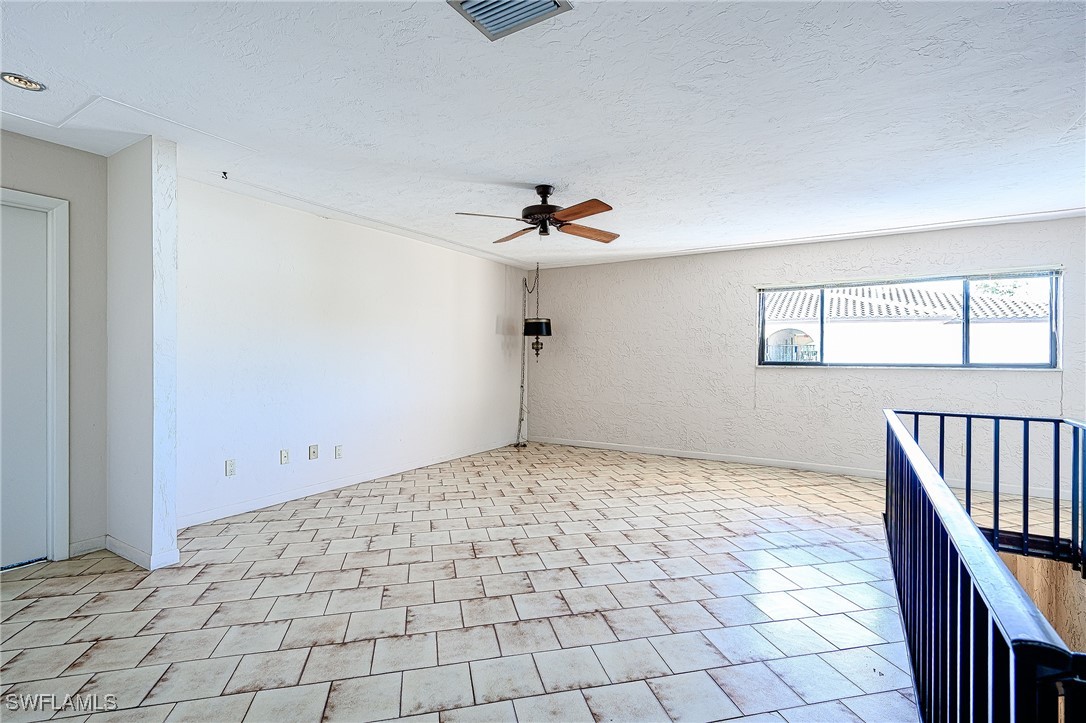 828 Wiggins Pass Road 11