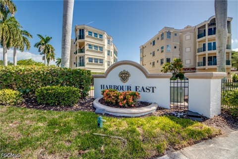 Tiny photo for 11160 Harbour Yacht Court #C, Fort Myers, FL 33908 (MLS # 2026035038)