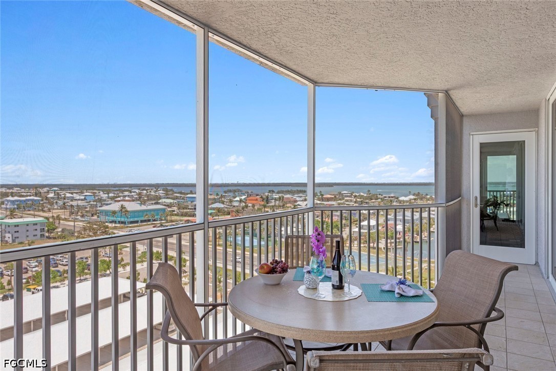 6620 Estero Boulevard 1002