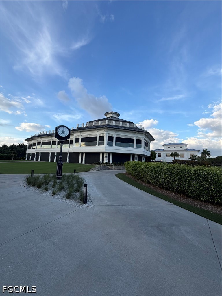 4700 Yacht Harbor Drive 622
