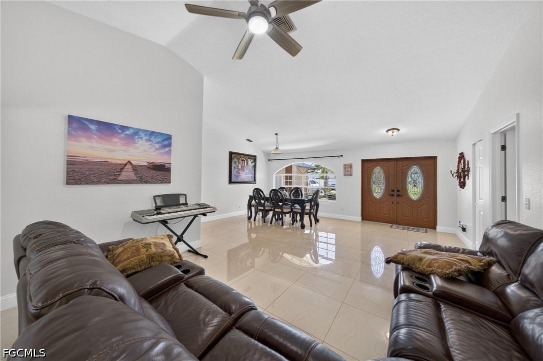 622 SE 10th Avenue