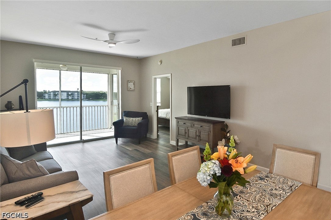 8056 Queen Palm Lane 643