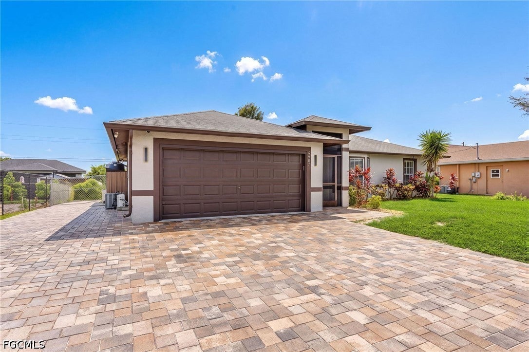 4407 6th Street W